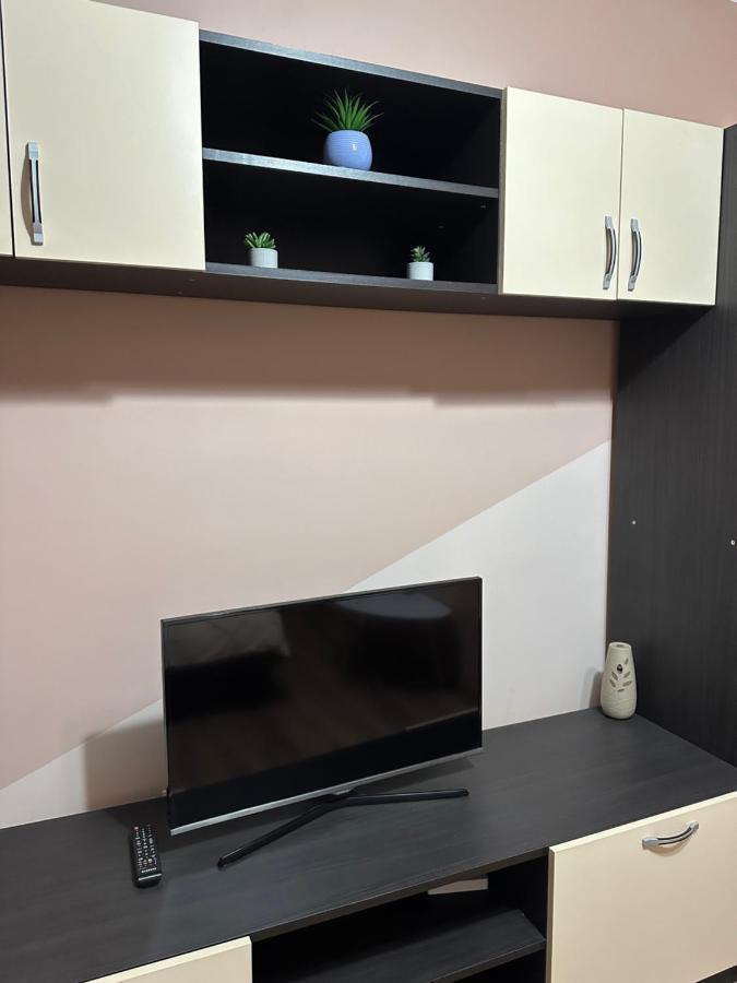 Cozy Apartament Galaţi Eksteriør bilde