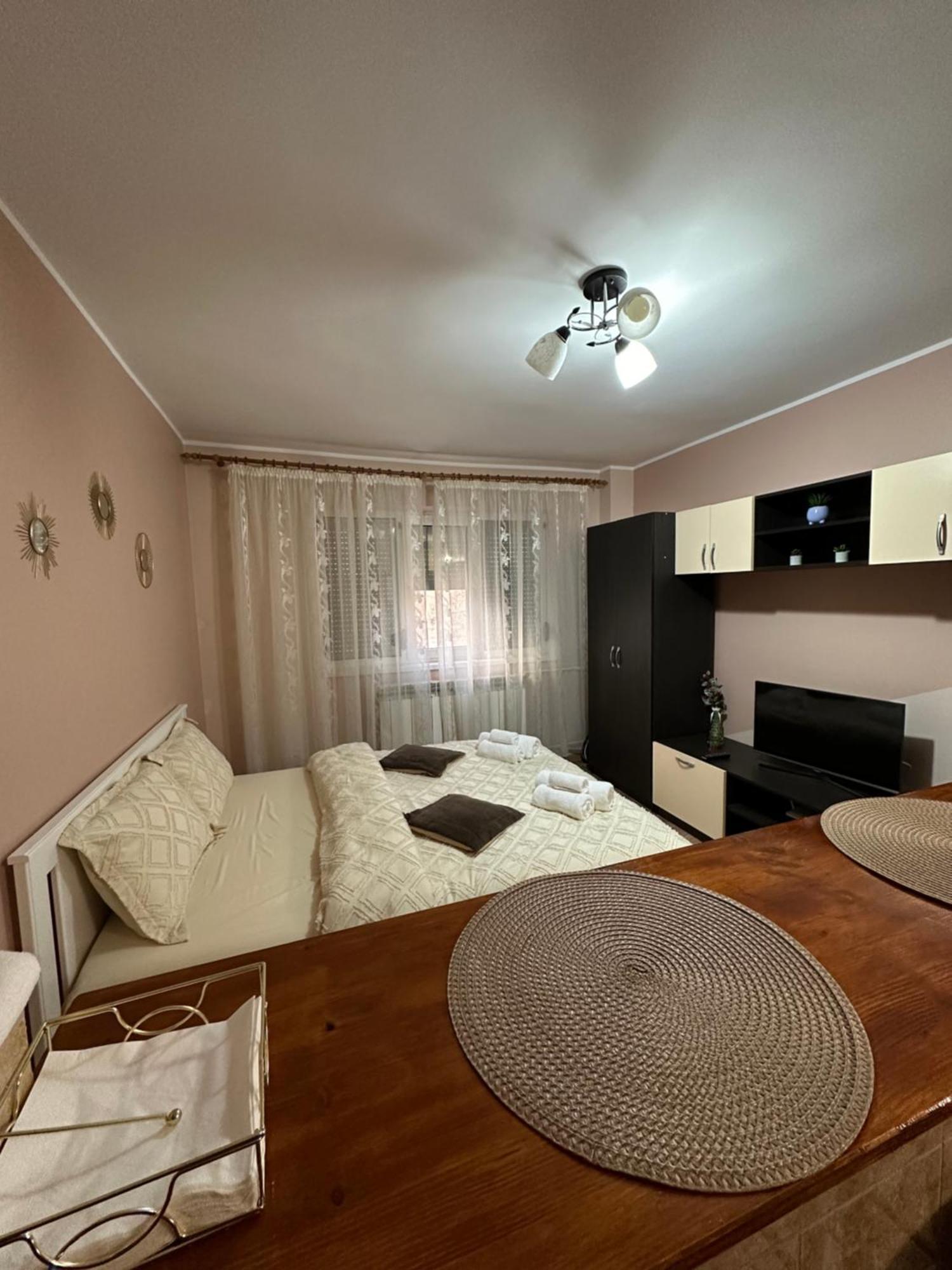 Cozy Apartament Galaţi Eksteriør bilde
