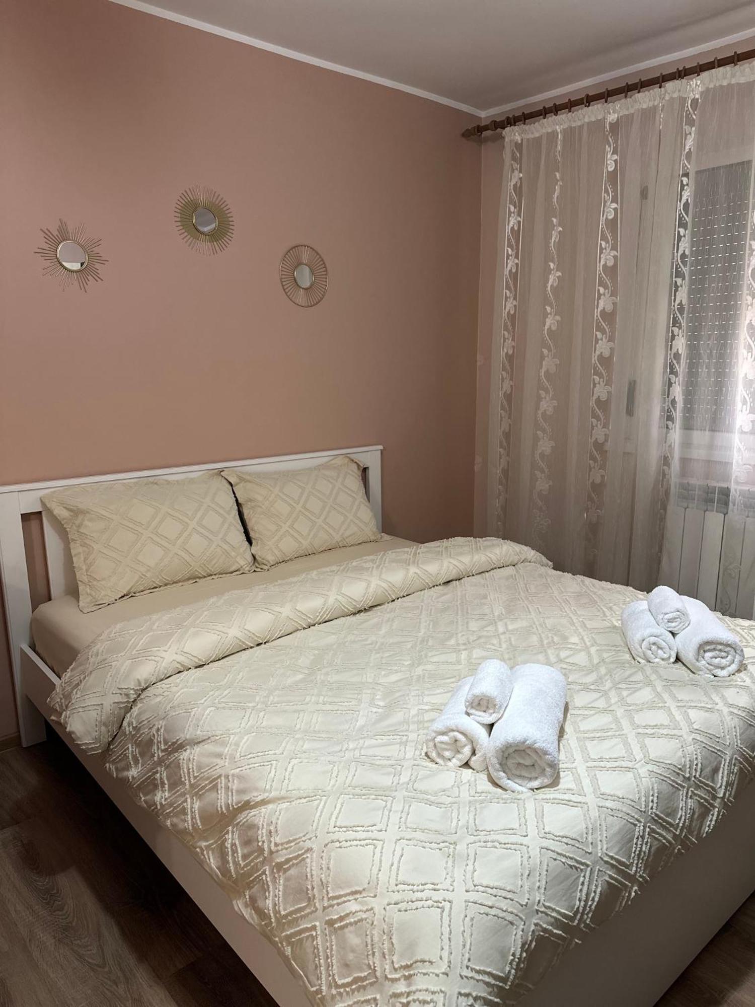 Cozy Apartament Galaţi Eksteriør bilde